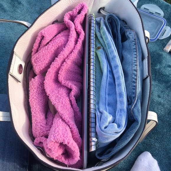 MICHAEL KORS LARGE HANDBAG BRAND NEW - Picture 4 of 4